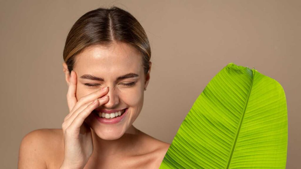 banana leaves to relieve skin irritation this way.